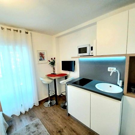 Studio Apartmani Pomalo/ Take It Easy سبليت المظهر الخارجي الصورة