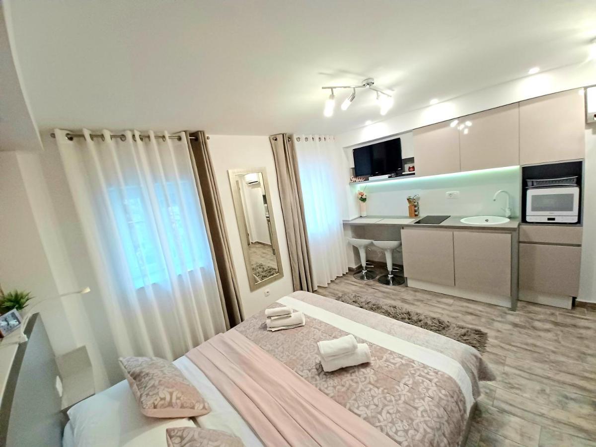 Studio Apartmani Pomalo/ Take It Easy سبليت المظهر الخارجي الصورة