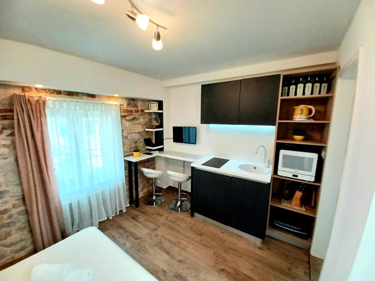 Studio Apartmani Pomalo/ Take It Easy سبليت المظهر الخارجي الصورة